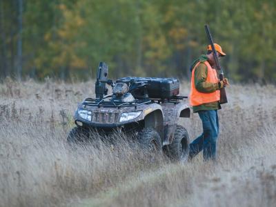 2011.arctic-cat700.camo_.front-left.parked.hunting.jpg