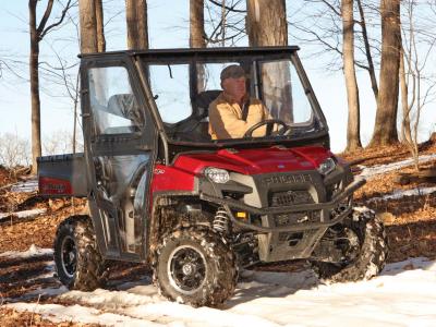2011.polaris.ranger-xp800.front-right.red_.riding.on-trail.jpg
