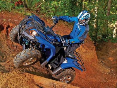2011.yamaha.grizzly450eps.blue_.front-left.riding.up-hill.jpg