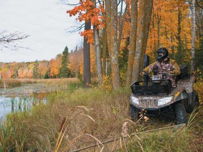 2012.arctic-cat.550.camo_.riding.out-hunting.jpg
