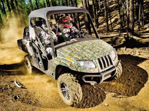 2011.arctic-cat.prowler700hdx.front-right.camo_.riding.on-dirt.jpg