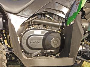 2012.arctic-cat.450xc.close-up.engine.jpg