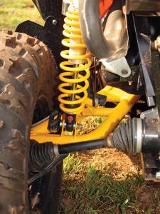 2012.can-am.renegade1000.trailing-arm-suspension.close-up.jpg