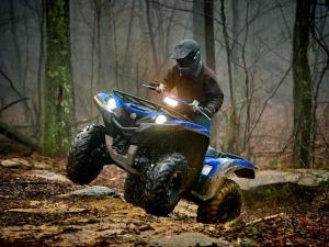 2016.yamaha.grizzly4x4eps.blue_.front-left.riding.up-hill_0.jpg