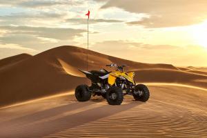 2016.yamaha.yfz450r-se.yellow.front-right.parked.on-sand.jpg
