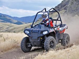 2017.polaris.ace570.silver.front-left.riding.on-path.jpg