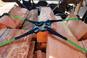 vendor.2016.lynx-hooks.securing-wood.jpg